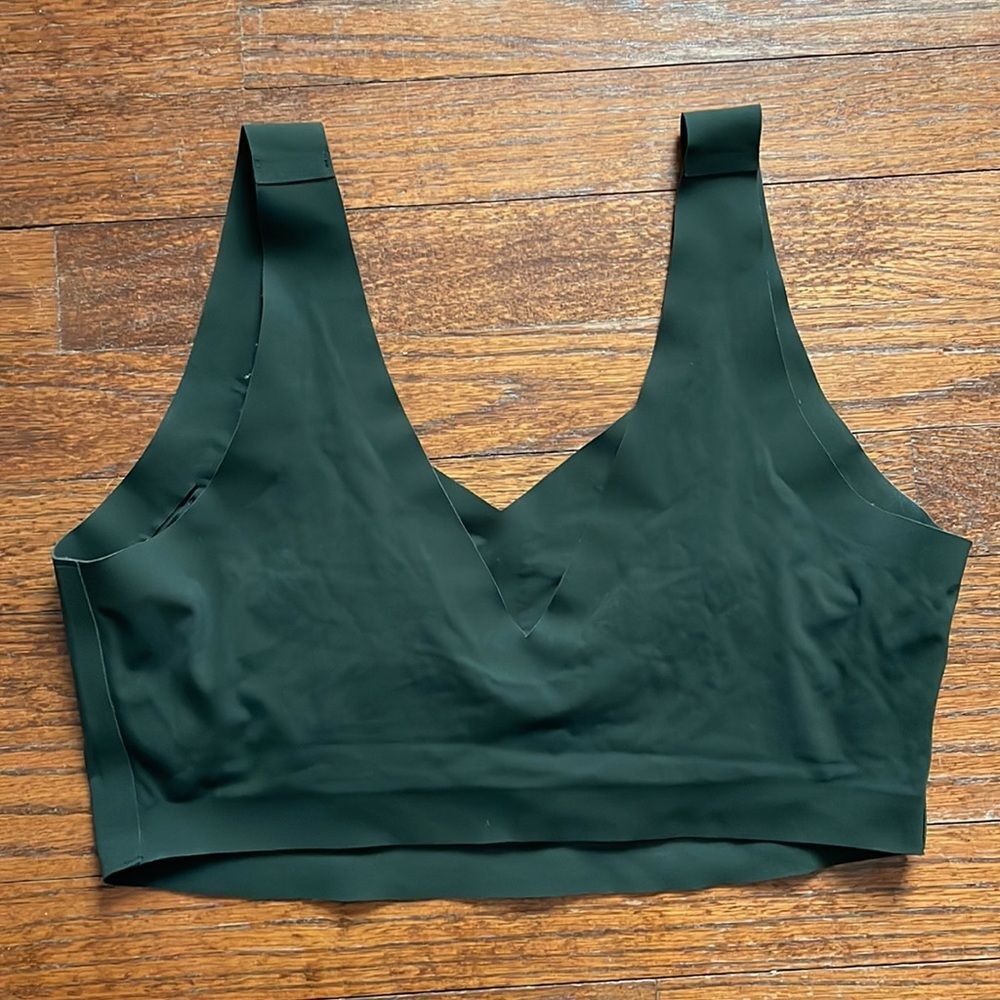 Smoothez by Aerie Dark Green Sports Bra - Picture 2 of 4
